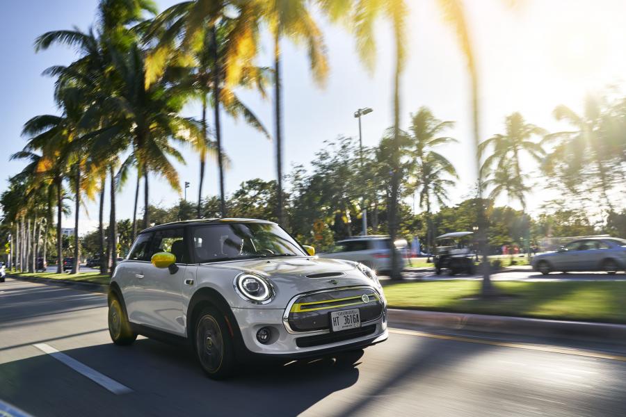  Mini Cooper SE (F56) 2020 года  (NA) (фото 49 из 342)
